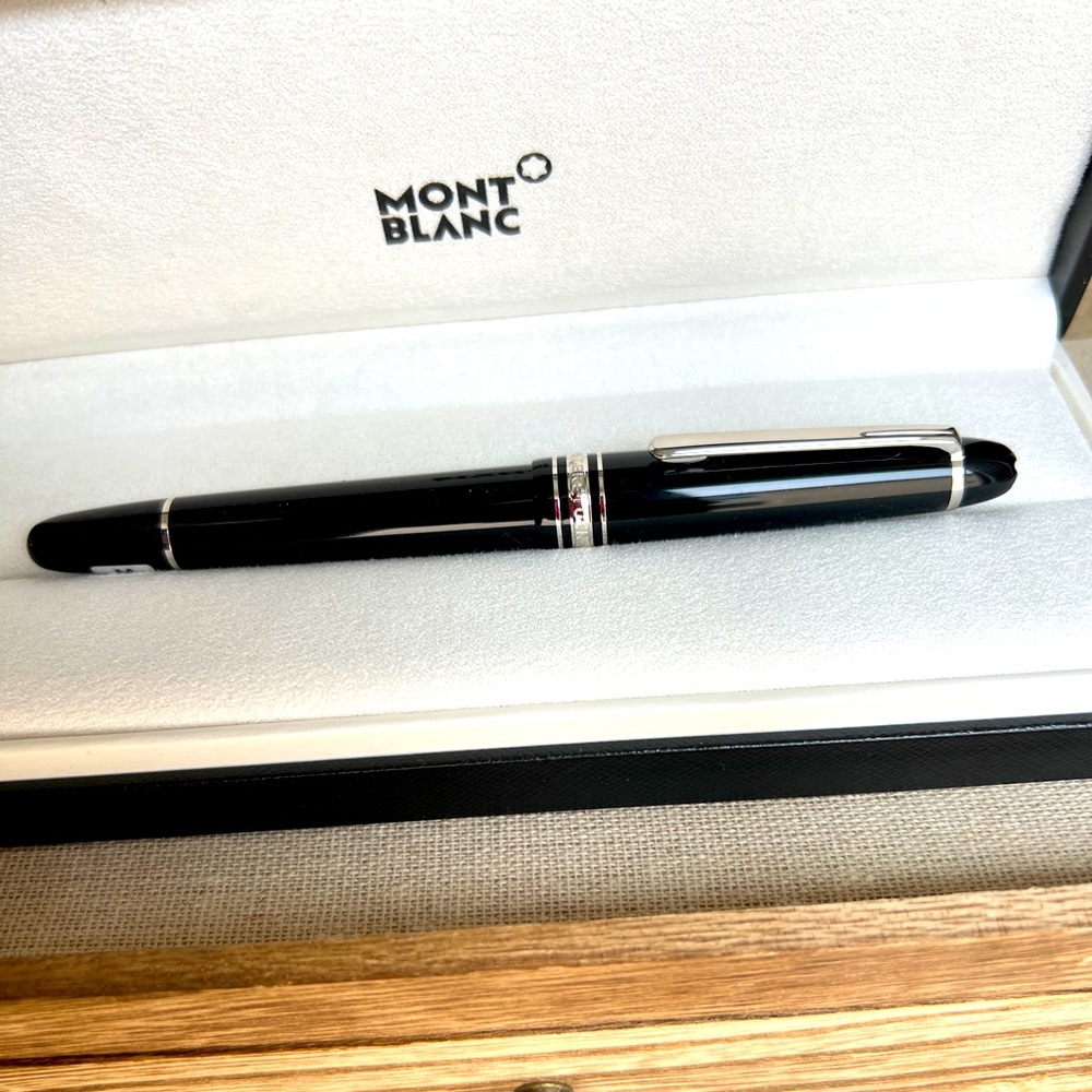 Montblanc Meisterstuck Platinum Coated Fountain Pen 140.0mm and notebook #148